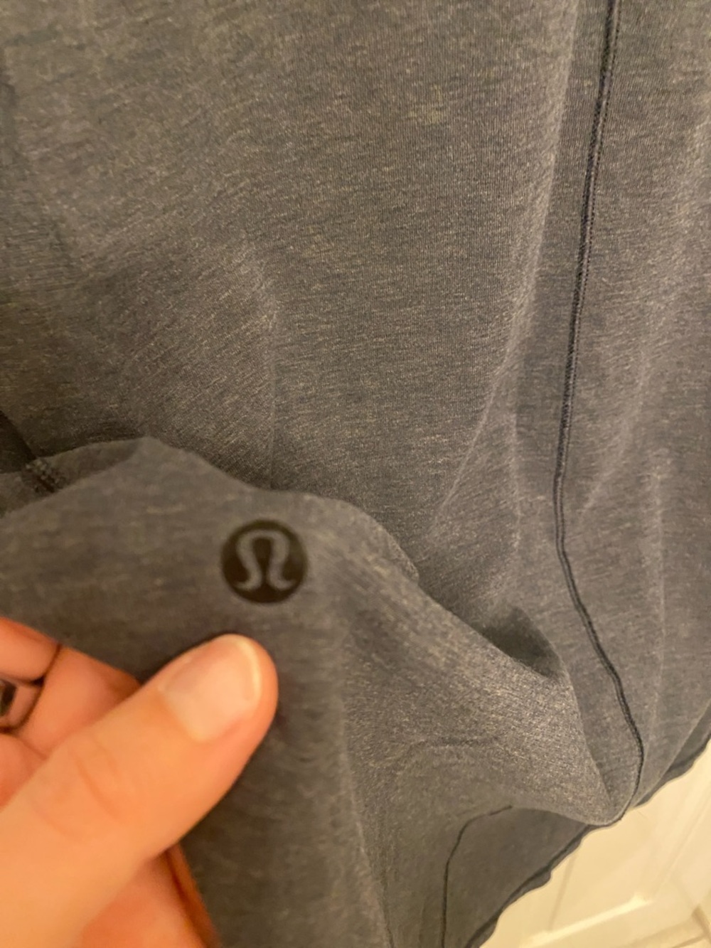 Lululemon Long-Sleeve Scoop Neck Top - Charcoal Gray high low - Picture 3 of 3
